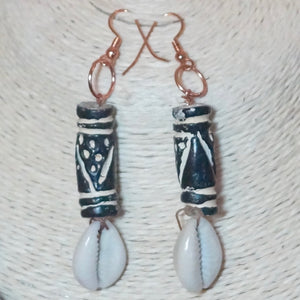 Chunky Necklace with Cowrie Shell Earrings